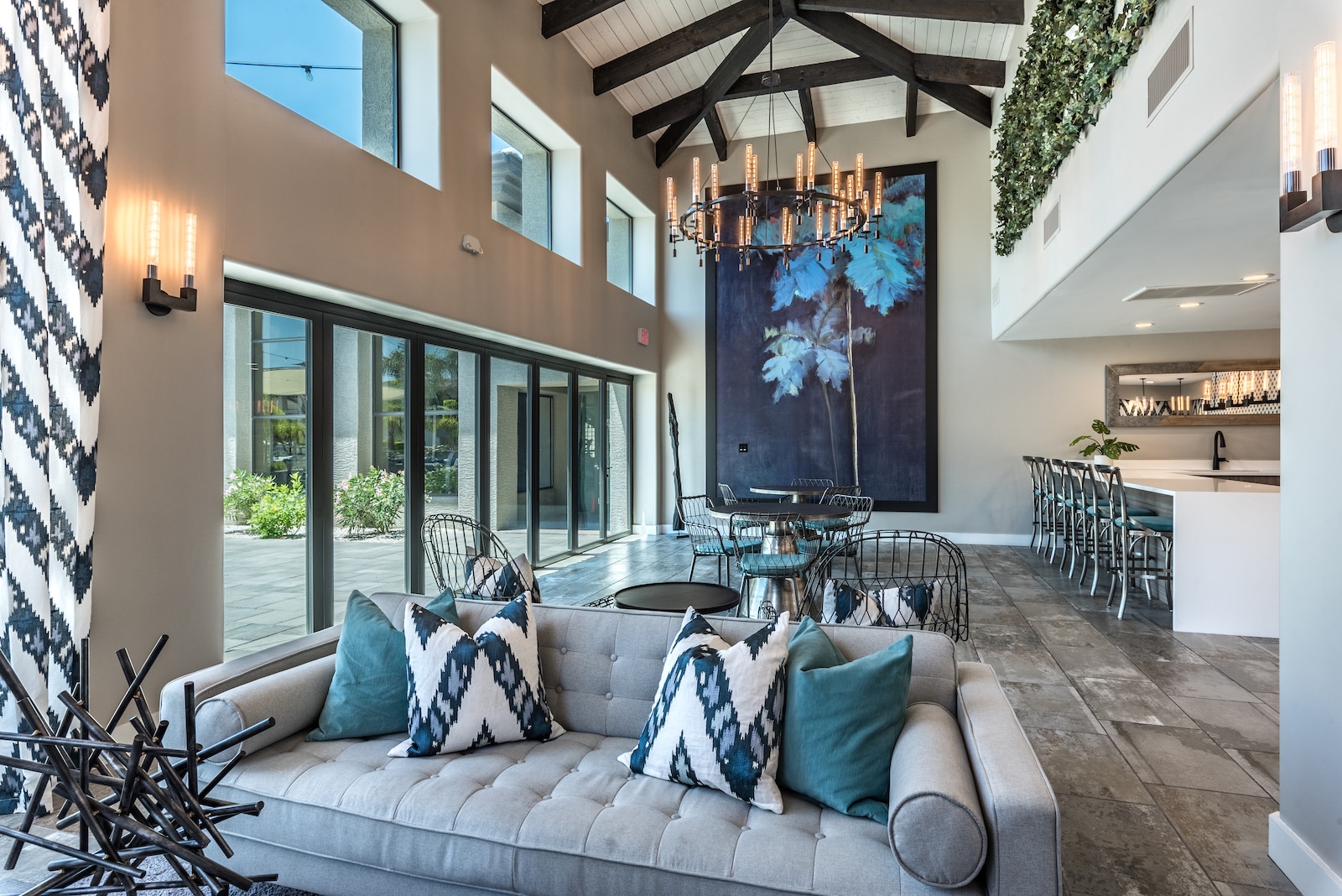 Multifamily Interior Renovation at Elite, North Scottsdale, by Renu